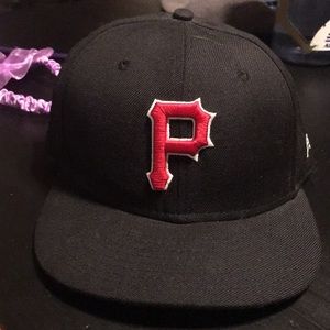 Pirates fitted hat